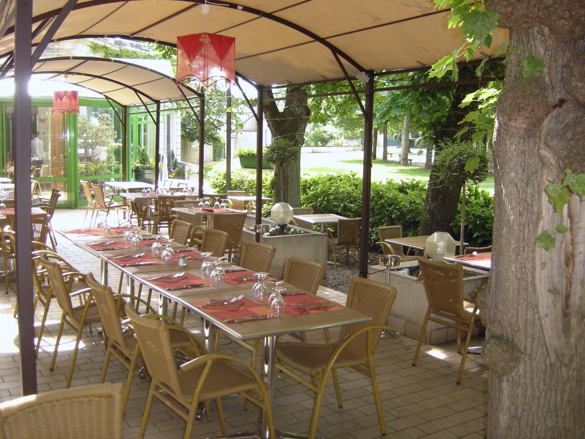 Hotel Restaurant Du Parc De La Colombiere Dijon Dış mekan fotoğraf