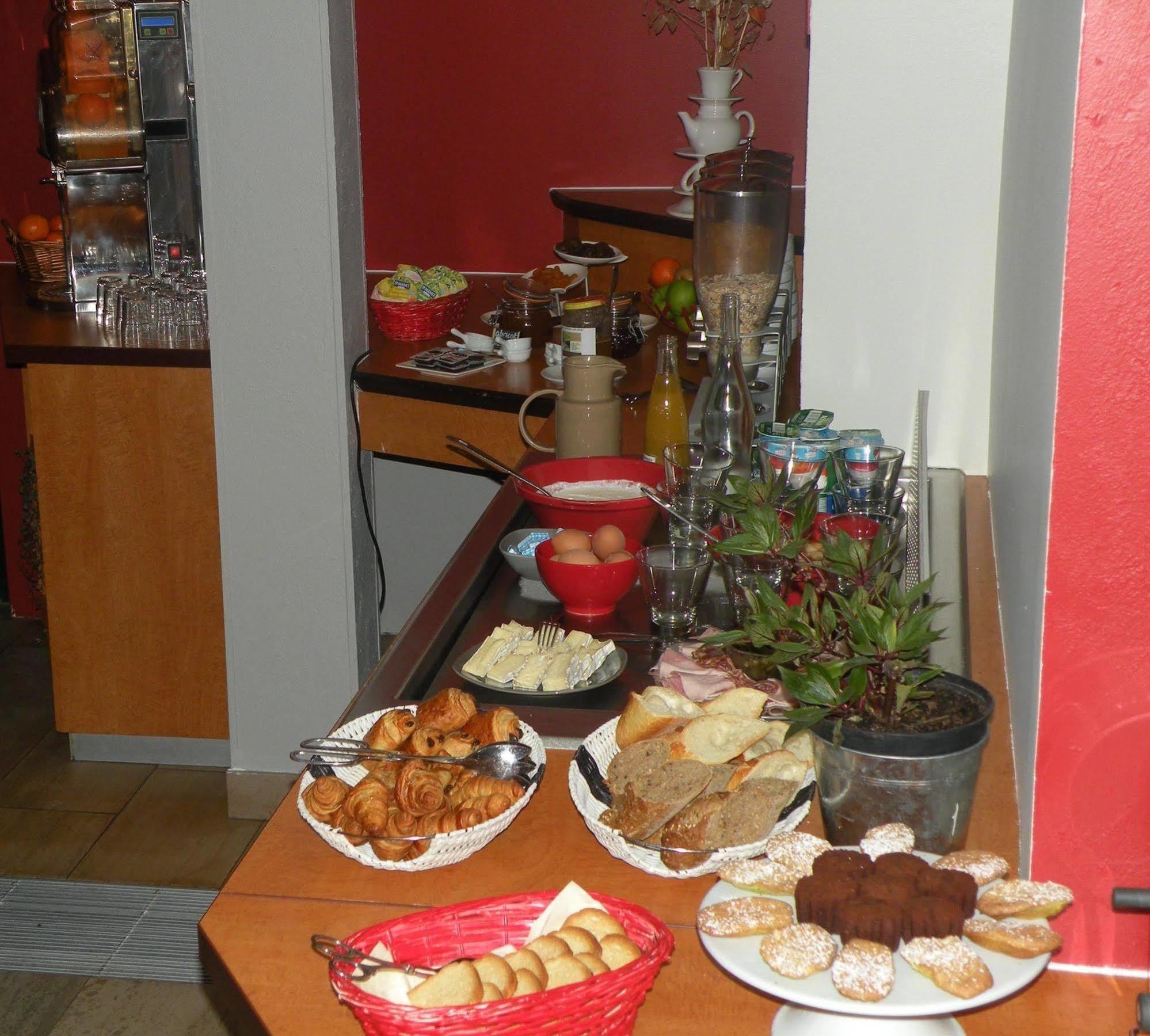 Hotel Restaurant Du Parc De La Colombiere Dijon Dış mekan fotoğraf