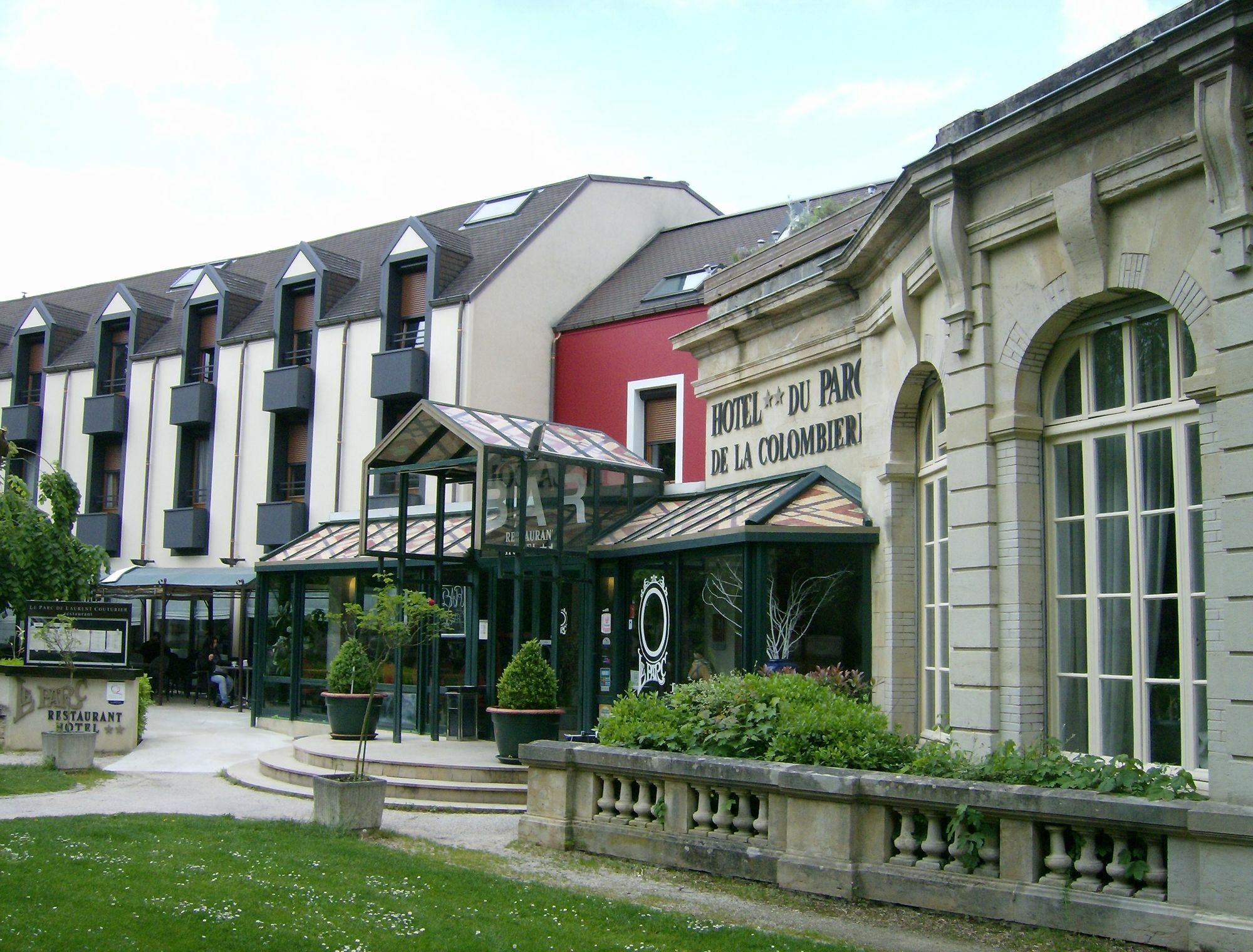 Hotel Restaurant Du Parc De La Colombiere Dijon Dış mekan fotoğraf
